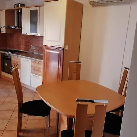 Apartman Delas