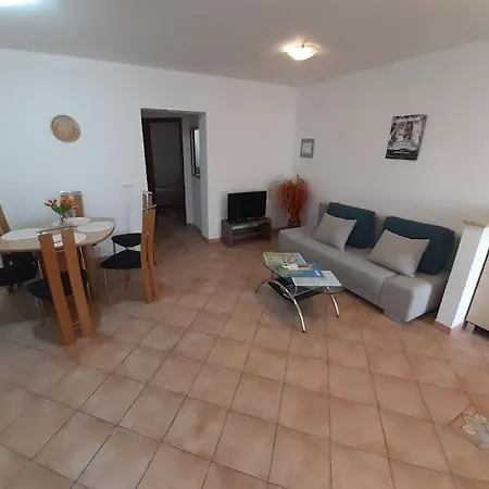 Delas Apartman