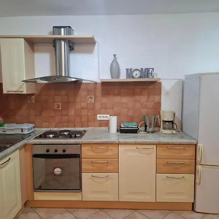 Apartman Delas *